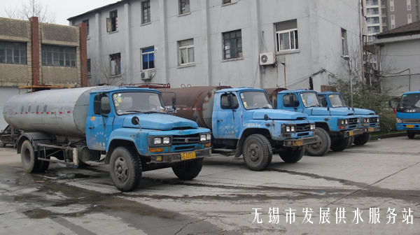 送水車、保溫?zé)崴\(yùn)輸車輛